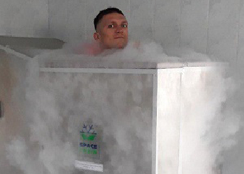 Oleksandr Usyk Uses Space Cabin Cryosauna Manufacturer Of Cryo