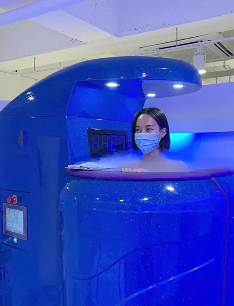 Cryosauna Space Cabin